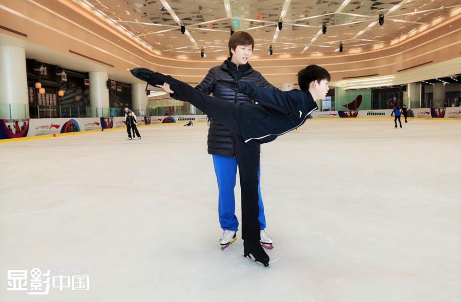 Feature: 12-year-old figure skating devotee makes it to the top