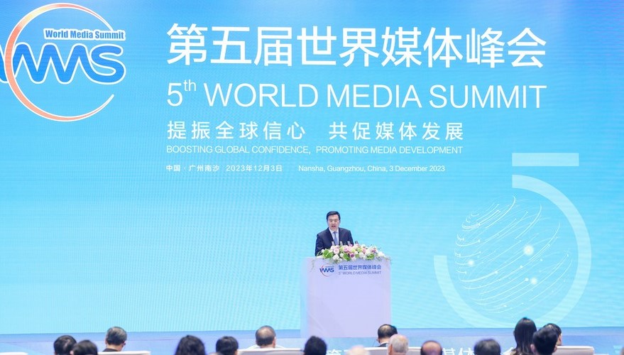 World media leaders gather to address common challenges, boost confidence 	 	 World media leaders gathered in the southern Chinese city of Guangzhou on Sunday to build consensus in addressing common challenges and boosting global confidence. The 5th World Media Summit (WMS) released a joint statement during an opening ceremony and plenary session at its main venue in the Nansha District of Guangzhou, south China's Guangdong Province.