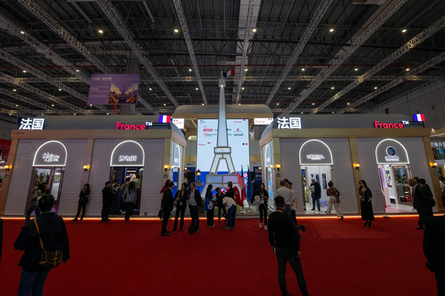 A glimpse of country pavilions at the 7th CIIE in E China's Shanghai