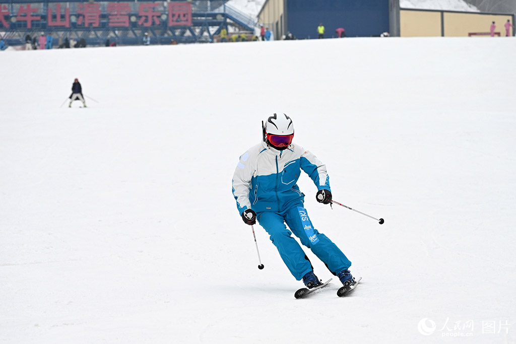 In pics: Winter sports boom across China