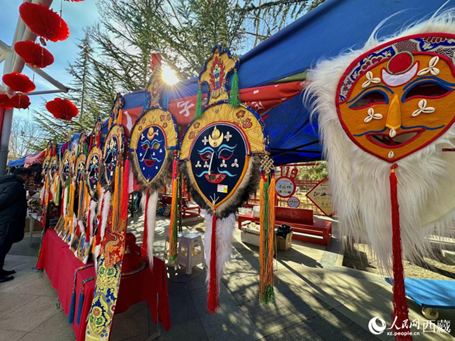 A look at the festive vibes of Tibetan New Year in a Lhasa market, SW China's Xizang