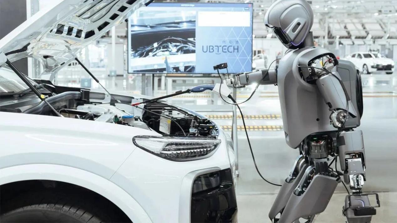 Humanoid robots clock in for work 	 	 Standing 1.72 meters tall in sleek silver shells, humanoid robots now execute precision tasks on production lines, sorting materials, carrying crates, assembling components. This technological leap transforms once-futuristic visions into industrial reality.