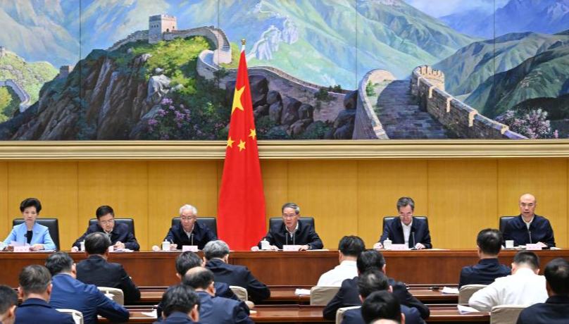 Chinese premier highlights steady economic growth, high-quality development 	 	Chinese Premier Li Qiang on Thursday stressed the importance of leveraging the stability and long-term growth of the domestic economy to cushion against global uncertainties, and of promoting the country's steady, long-term growth and high-quality development.