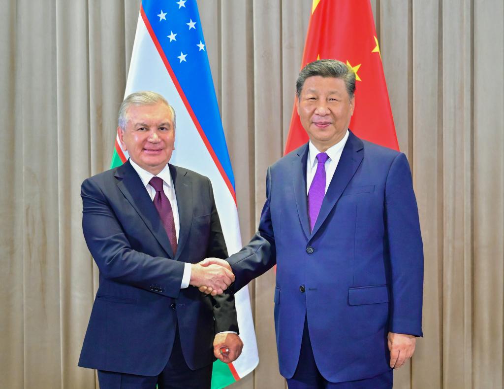 Xi says all related parties should work to de-escalate Mideast tension as soon as possible, avoid further escalation