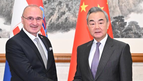 Chinese FM holds talks with Croatian counterpart 	 	 Chinese Foreign Minister Wang Yi held talks with Croatian Minister of Foreign and European Affairs Gordan Grlic Radman in Beijing on Monday. Wang, also a member of the Political Bureau of the Communist Party of China Central Committee, said that the two sides had always respected each other, treated each other as equals and cooperated in a mutually beneficial manner, adding that their high-quality Belt and Road cooperation has achieved fruitful results. 