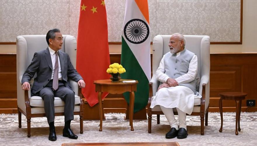 Indian PM meets Chinese FM on ties 	 	Indian Prime Minister Narendra Modi met here on Tuesday with visiting Chinese Foreign Minister Wang Yi, who is also a member of the Political Bureau of the Communist Party of China Central Committee and director of the Office of the Central Commission for Foreign Affairs. 