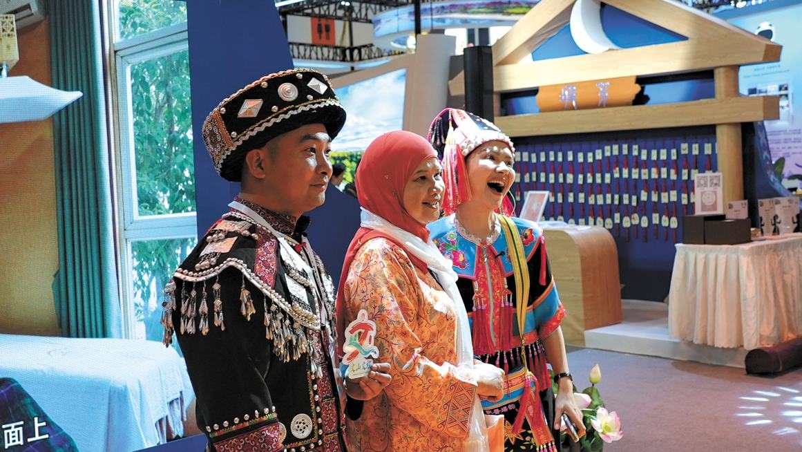 International delegates at Kunming forum highlight media's role in forging equity, enhancing mutual learning among civilizations