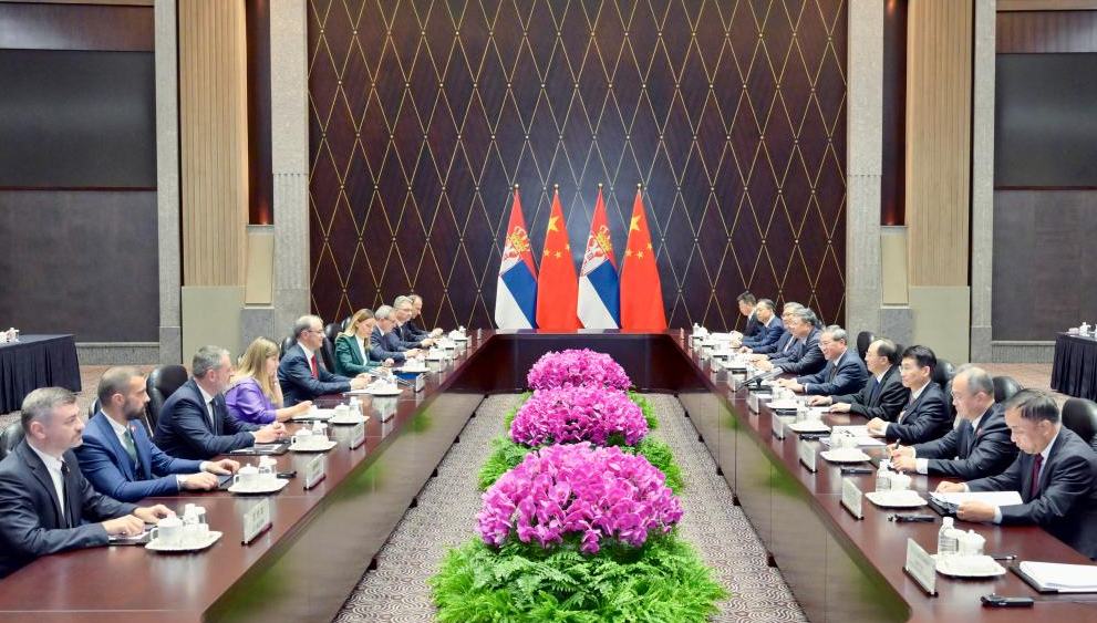 Chinese premier meets with Serbian PM 	 	 Chinese Premier Li Qiang on Tuesday met with Serbian Prime Minister Djuro Macut in Shanghai, where Macut is to attend the eighth China International Import Expo. Li said that under the strategic guidance of the two heads of state, relations between China and Serbia have maintained a steady development momentum, and mutually beneficial cooperation in various fields has been accelerated. 