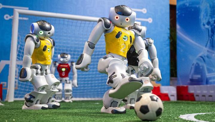 Robot rentals are transitioning from a niche novelty to a mainstream service 	 	Robot rentals in China are shifting from a niche, individual pastime to a mainstream trend. Prices have fallen dramatically—from 10,000 yuan (about $1,455) a day to just over 100 yuan, and the market is expanding to lower-tier cities.