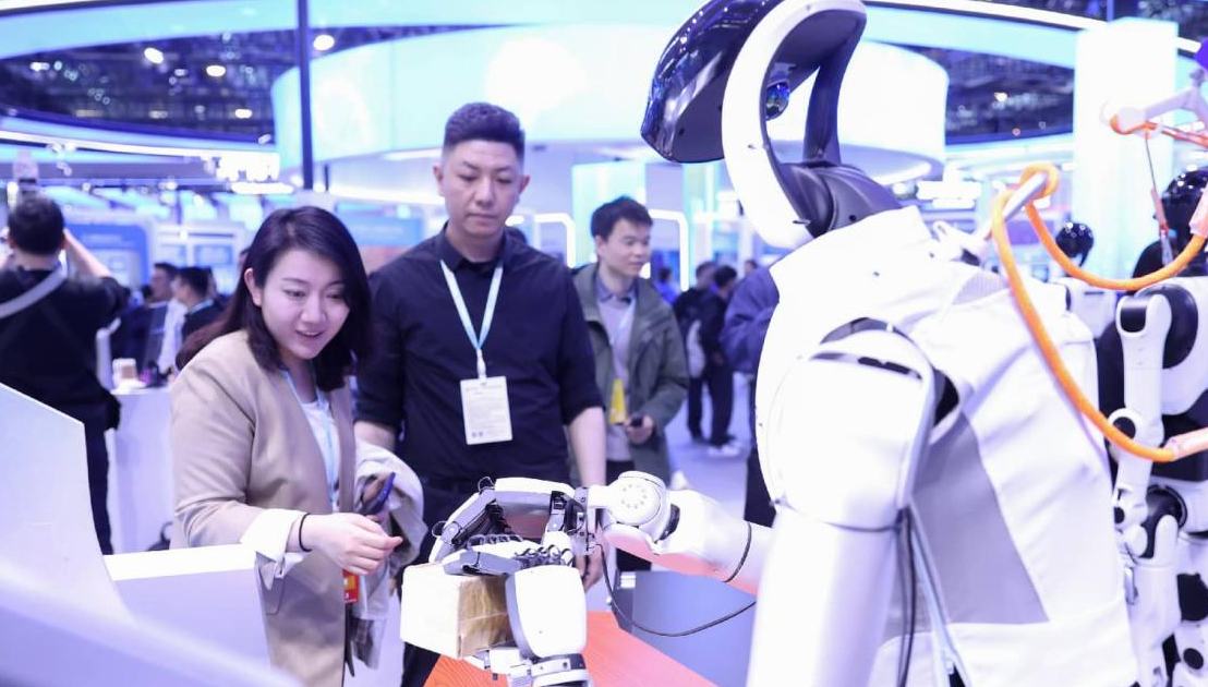 What makes China's innovation so cool 	 	At the recent 2026 Zhongguancun (ZGC) Forum Annual Conference, Kevin Kelly, founding executive editor of the international tech magazine Wired, stated that China stands at the forefront of technological breakthroughs, including AI, and is poised to emerge as a truly "cool" benchmark that inspires the world.