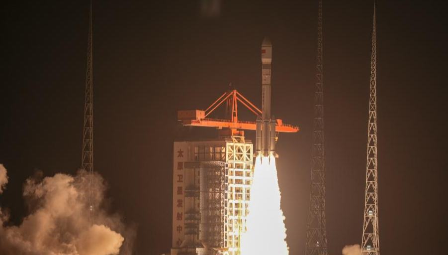 China launches new satellite group for commercial constellation 	 	China sent a new satellite group into space from the Taiyuan Satellite Launch Center in north China's Shanxi Province on Tuesday.The satellite group was launched at 7:59 p.m. (Beijing Time) aboard a modified Long March-6 carrier rocket and entered its preset orbit successfully. It will constitute the Spacesail Constellation, a mega commercial Chinese low-orbit satellite network.