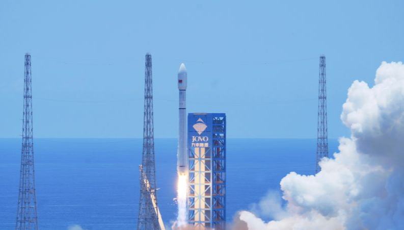 China's Long March-12 rocket launches new internet satellite group 	 	China sent a new batch of internet satellites into orbit Sunday from a commercial spacecraft launch site in the southern island province of Hainan. The satellites, the 24th group of the low-orbit internet satellites, lifted off aboard a Long March-12 carrier rocket at 12:10 p.m. (Beijing Time) and entered their preset orbits successfully.